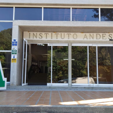 Entrada de el instituto andes caracas